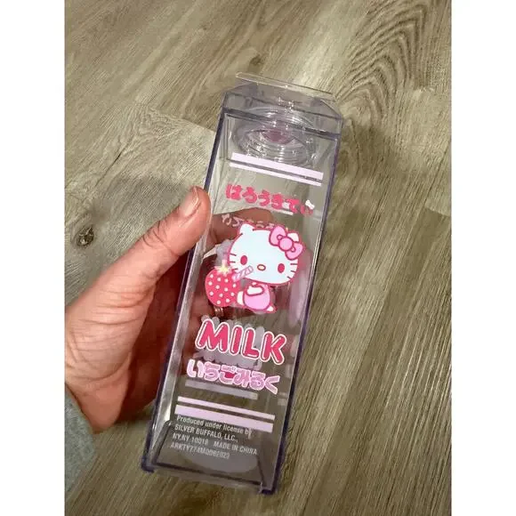 Hello Kitty Strawberry Milk Carton Water Bottle - Picture 4 of 5